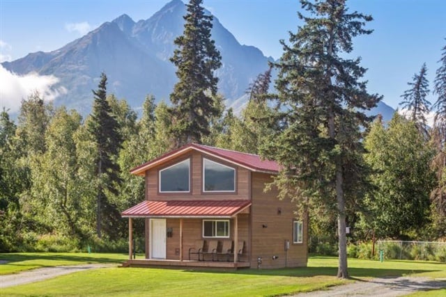 Spruce-Cottage-Rental-Alaska