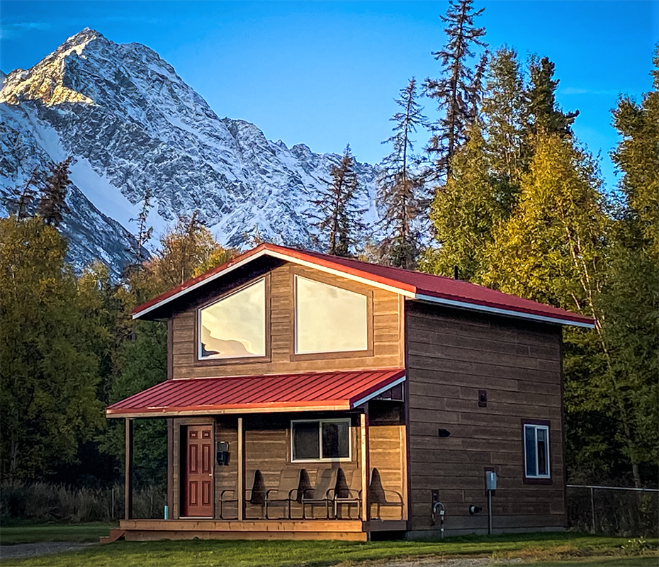 Stay-in-Alaska-Pine-Rental-Cottage
