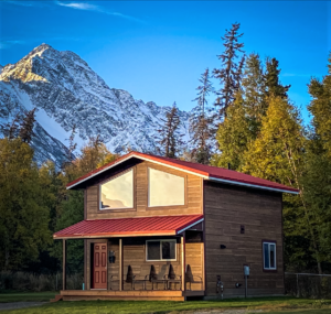 Stay-in-Pine-Cottage-Alaska