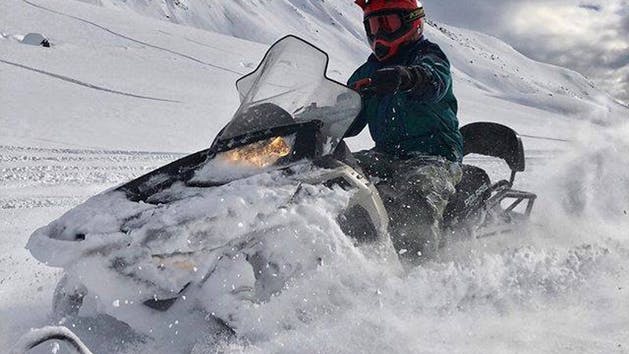 alaska-snowmobile-tour